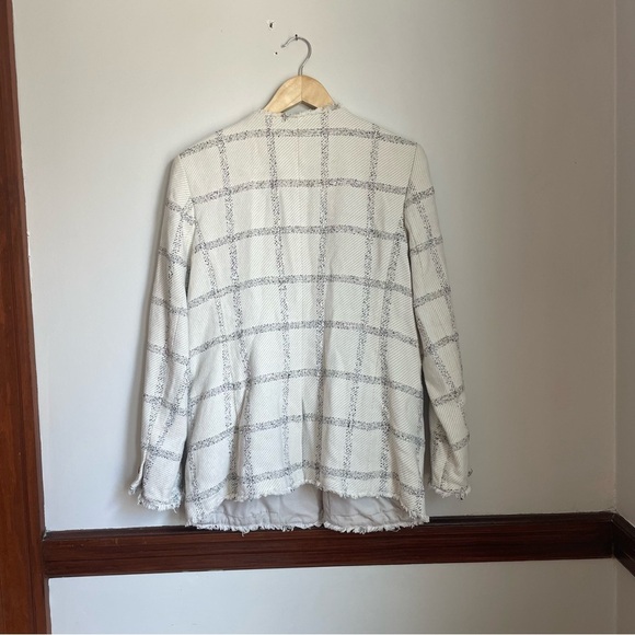 Ann Taylor White and Gray Blazer with Contemporary Spring Tweed Feel sz 14 - Picture 4 of 9